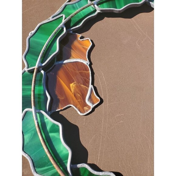 Handmade‎ Vintage Stained Glass Christmas Wreath Dogs Holly Leaves Berries - Picture 6 of 10